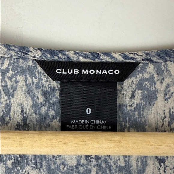 Club Monaco Silk Blue and White Long Sleeve Dress Size 0 - Picture 3 of 8